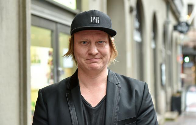 jaajo linnonmaa teki hyväntekeväisyystempauksen jaajo linnonmaa teki hyväntekeväisyystempauksen