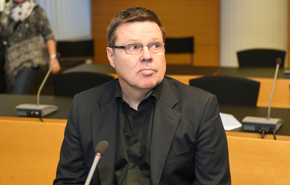 Jari Aarnio oikeudessa Jari Aarnio oikeudessa