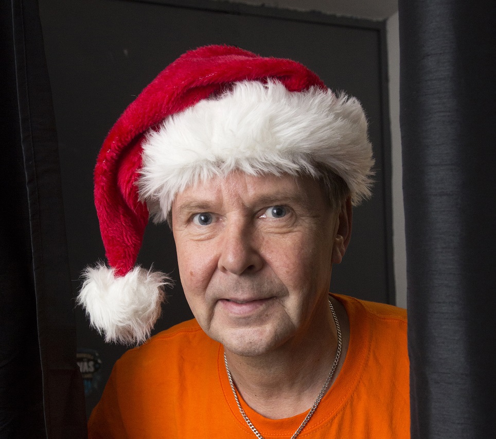 Matti Nykänen käy joulunviettoon. Matti Nykänen käy joulunviettoon.
