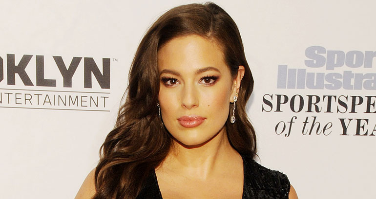 Ashley Graham poseeraa Ashley Graham poseeraa