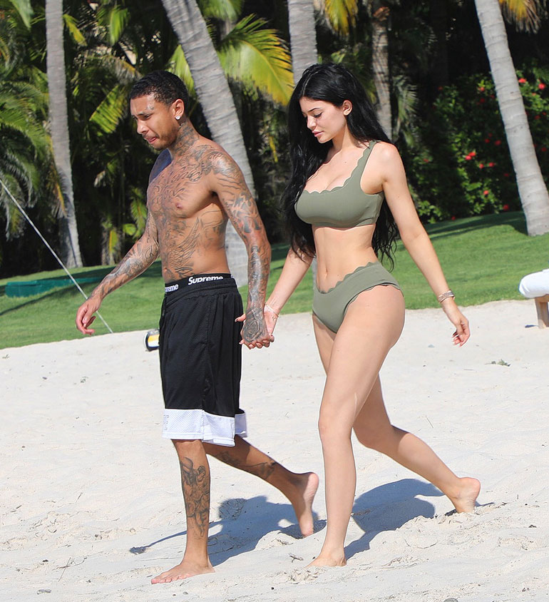 On–off-pariskunta, televisiopersoona Kylie Jenner, 19, ja räppäri Tyga, 27, ovat saaneet suhteensa taas toimimaan. Pari piipahti parin päivän Meksikon-lomalla, jolla he eivät pystyneet pitämään näppejään irti toisistaan.