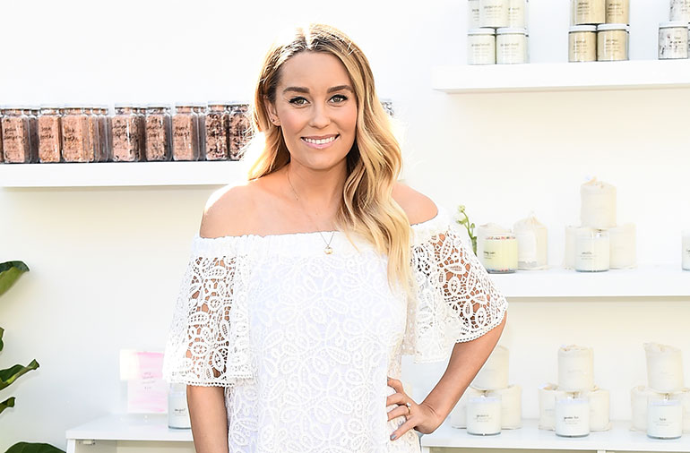 Lauren Conrad poseeraa paparazzeille Lauren Conrad poseeraa paparazzeille