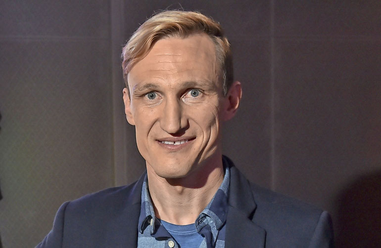 Sami Hyypiä on Supertähdet-ohjelman tähti. Sami Hyypiä on Supertähdet-ohjelman tähti.