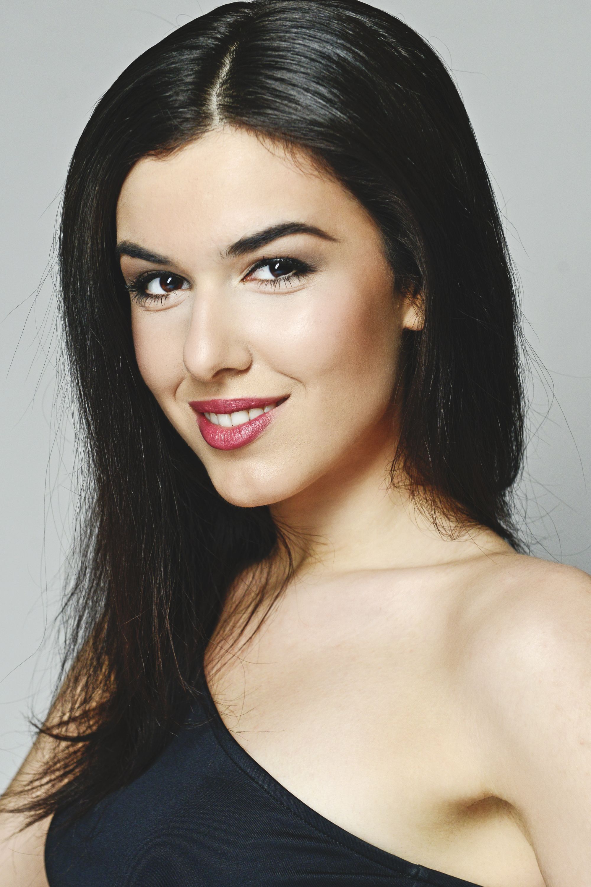 Adriana Gerxhalija, 21 vuotta