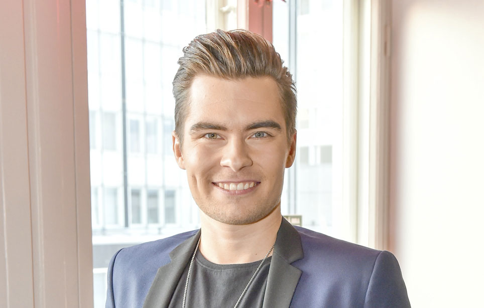 Kalle Lindroth Kalle Lindroth
