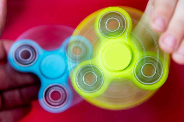 Fidget spinnerit löysivät tiensä seksilelubisnekseen. Fidget spinnerit löysivät tiensä seksilelubisnekseen.