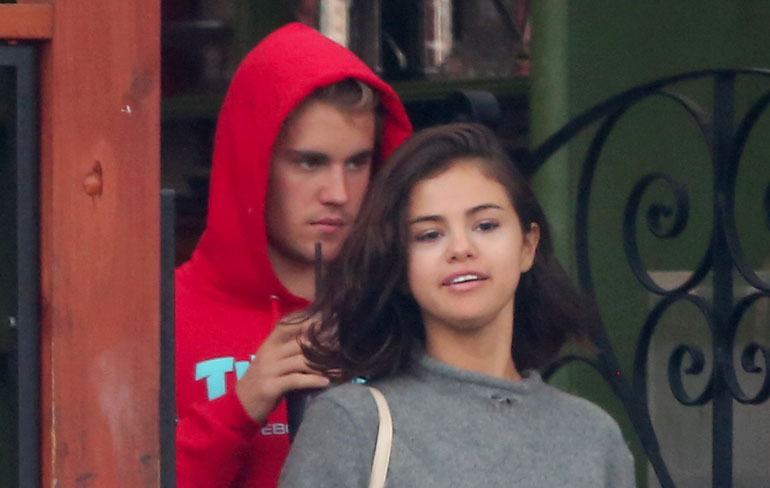 Justin ja Selena ovat taas yhdessä Justin ja Selena ovat taas yhdessä