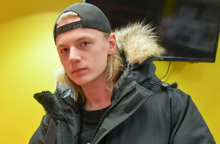 Hugo Järv sai apua Marko Jantuselta. Hugo Järv sai apua Marko Jantuselta.
