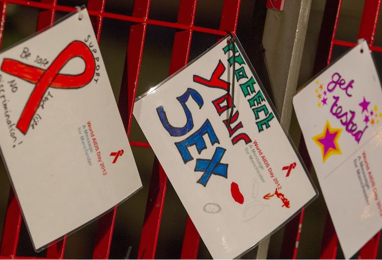 HIV uhkaa Filippiinejä. HIV uhkaa Filippiinejä.