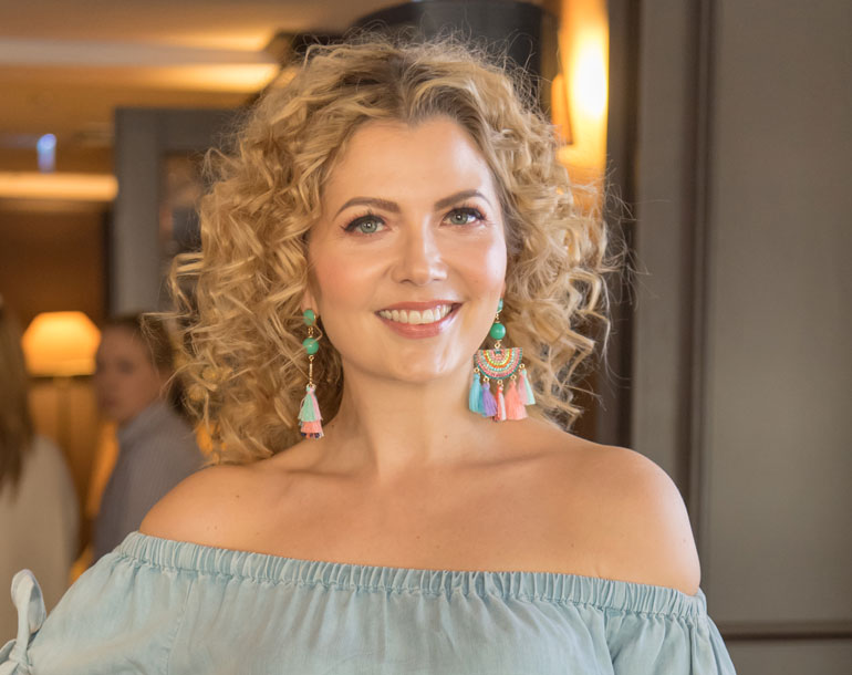 Jenni Alexandrova Jenni Alexandrova