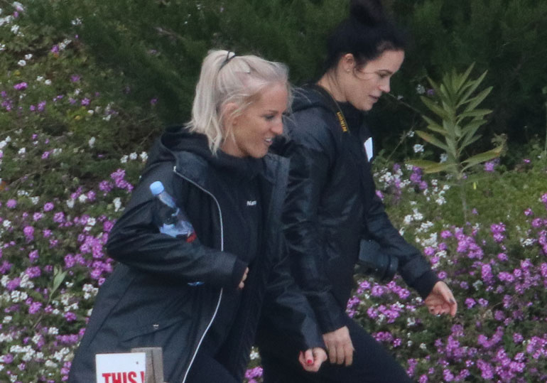 Nanna Karalahti ja Martina Aitolehti pitivät treenileirin. Nanna Karalahti ja Martina Aitolehti pitivät treenileirin.