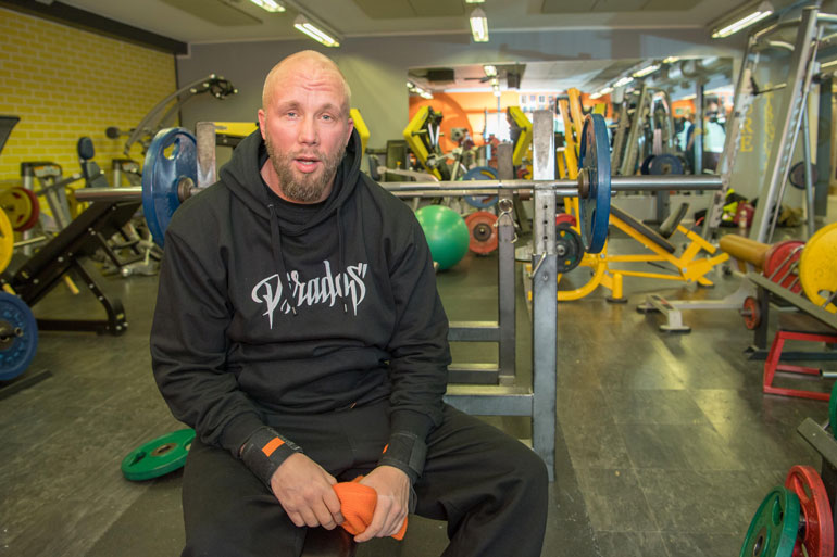 Marko Lönnqvist avautuu dopingin käytöstä. Marko Lönnqvist avautuu dopingin käytöstä.