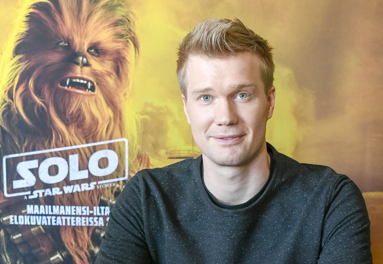 Joonas Suotamo on tietokilpailuguru. Joonas Suotamo on tietokilpailuguru.