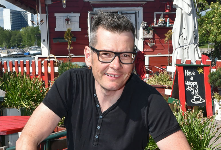 Sami Garamin äiti kuoli helatorstaina. Sami Garamin äiti kuoli helatorstaina.