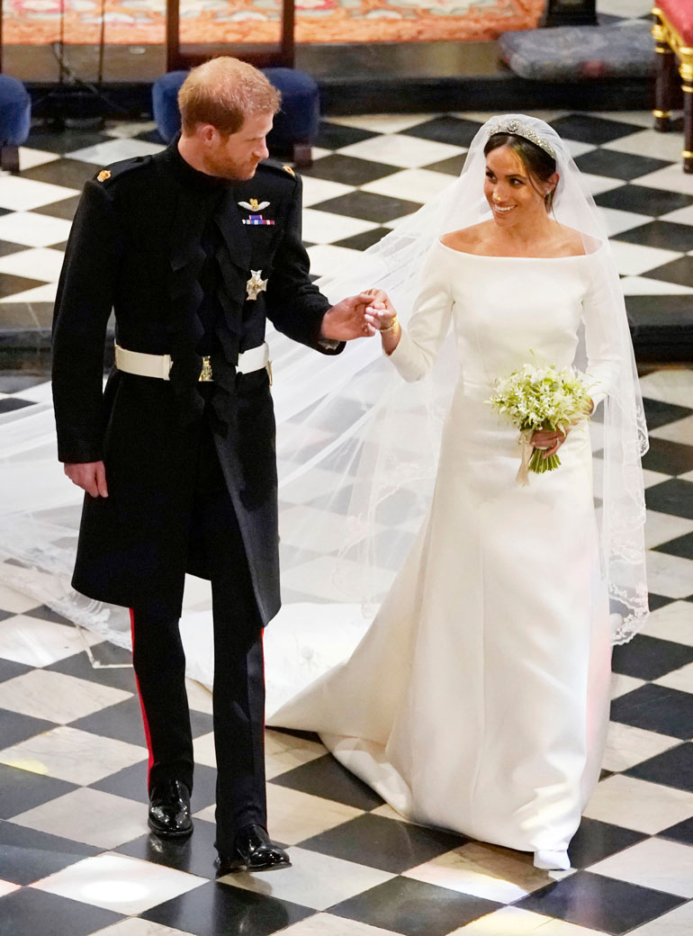 Harry oli häitä edeltävänä päivänä kerännyt Kensingtonin palatsin puutarhasta kukkia morsiamensa hääkimppuun. Kimpussa oli myös prinsessa Dianan lempikukkia lemmikkejä.