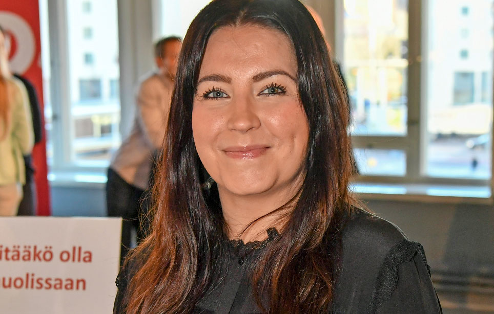 Jenni Pääskysaari Jenni Pääskysaari