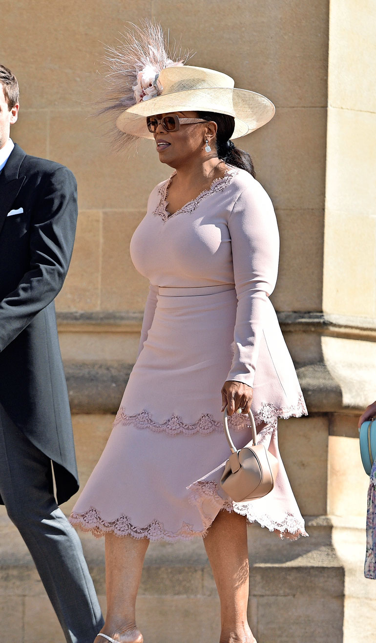 Amerikkalaisen talk show -kuningattaren Oprah Winfreyn huhutaan tekevän Meghanin äidin haastattelun juhlien jälkeen.