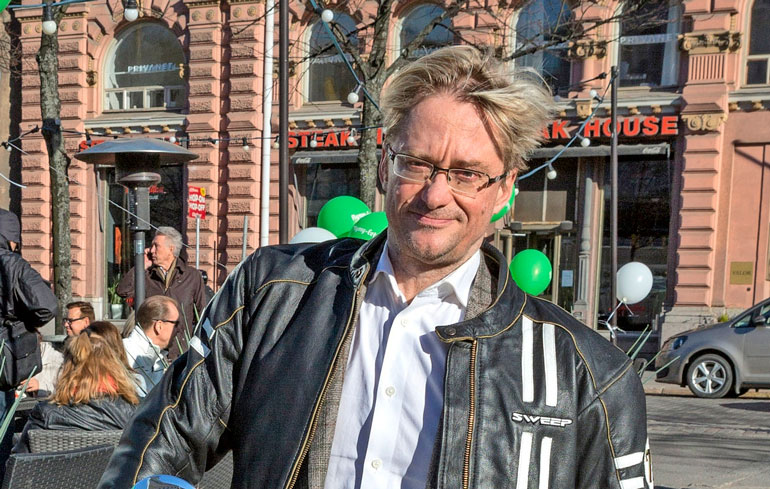 Mikael Jungner kaahasi holtittomasti. Mikael Jungner kaahasi holtittomasti.