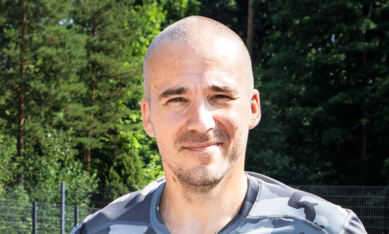 Aleksi Valavuori. Aleksi Valavuori.