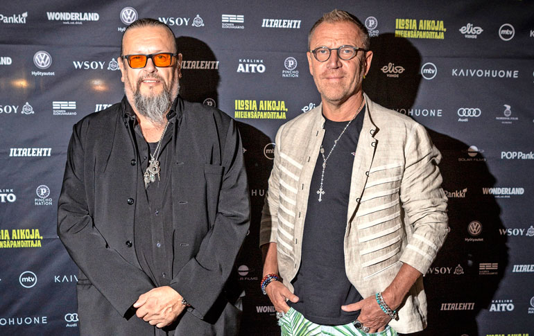 Markus Selin ja Renny Harlin sopivat riitansa. Markus Selin ja Renny Harlin sopivat riitansa.