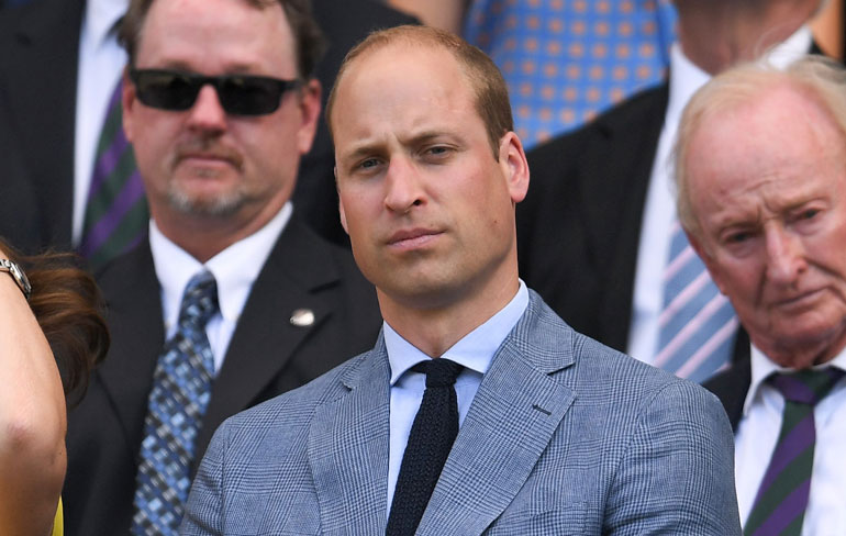 Prinssi William oli pienenä George-poikansa näköinen. Prinssi William oli pienenä George-poikansa näköinen.