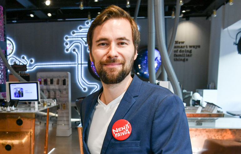 Marko Lämsä on valmistunut kaikessa hiljaisuudessa personal traineriksi. Marko Lämsä on valmistunut kaikessa hiljaisuudessa personal traineriksi.