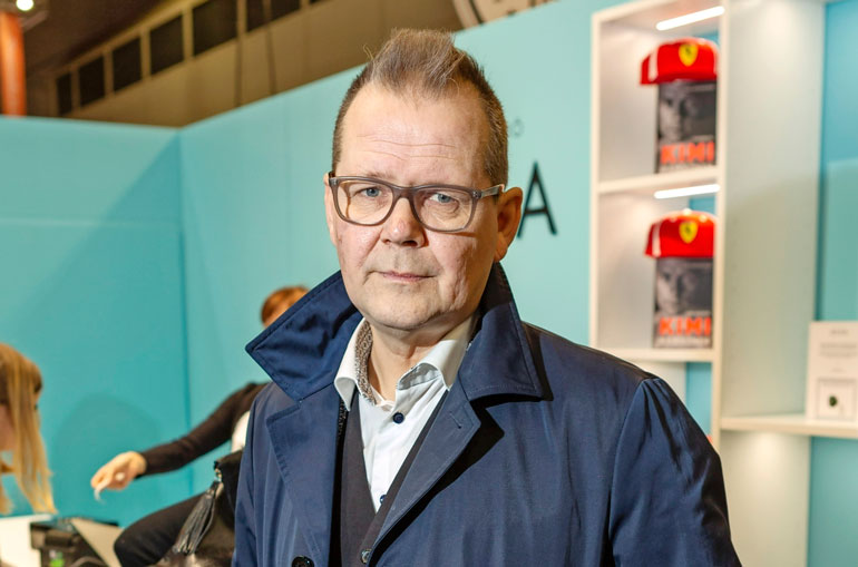Kari Hotakainen kirjamessuilla. Kari Hotakainen kirjamessuilla.