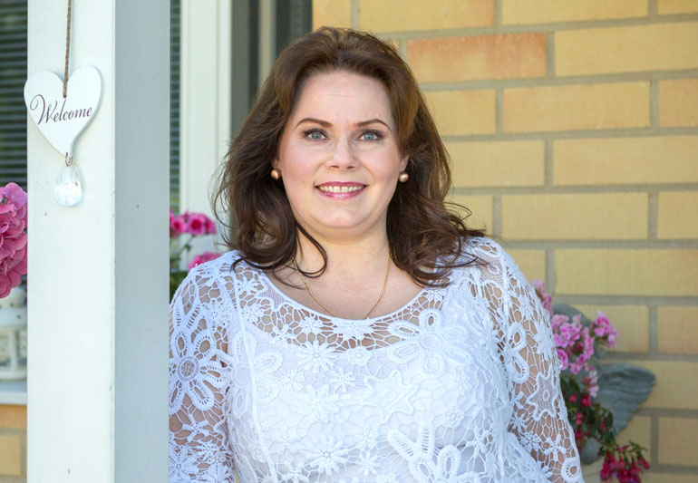 Nina Mikkonen lastensa omaishoitaja. Nina Mikkonen lastensa omaishoitaja.