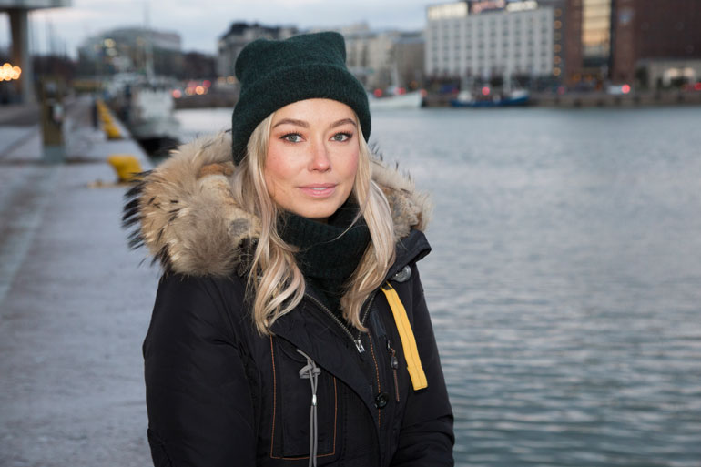 Jenny Helenius rakastui raakasuklaakeisariin. Jenny Helenius rakastui raakasuklaakeisariin.