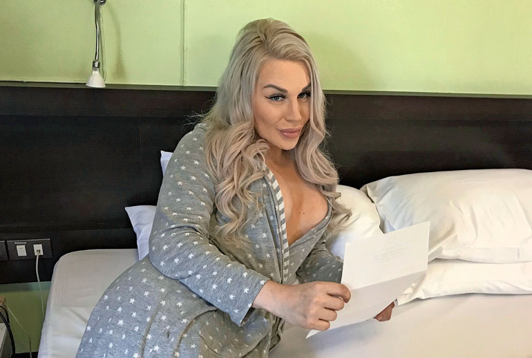 Sofia Immosen peniksestä tehtiin vagina. Sofia Immosen peniksestä tehtiin vagina.