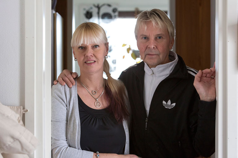 Matti Nykäsen urheilusaavutukset ovat yksi sisustuselementti Pian kodissa. Matti Nykäsen urheilusaavutukset ovat yksi sisustuselementti Pian kodissa.