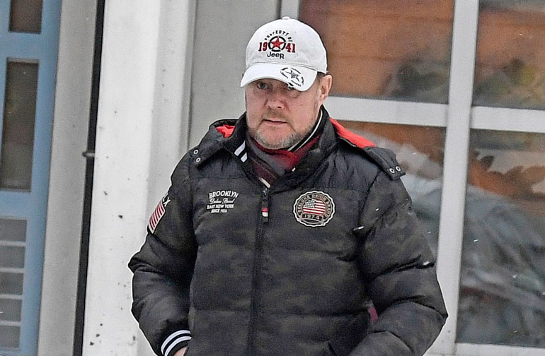 Pertti Salovaaran käytös herätti ihmetystä. Pertti Salovaaran käytös herätti ihmetystä.