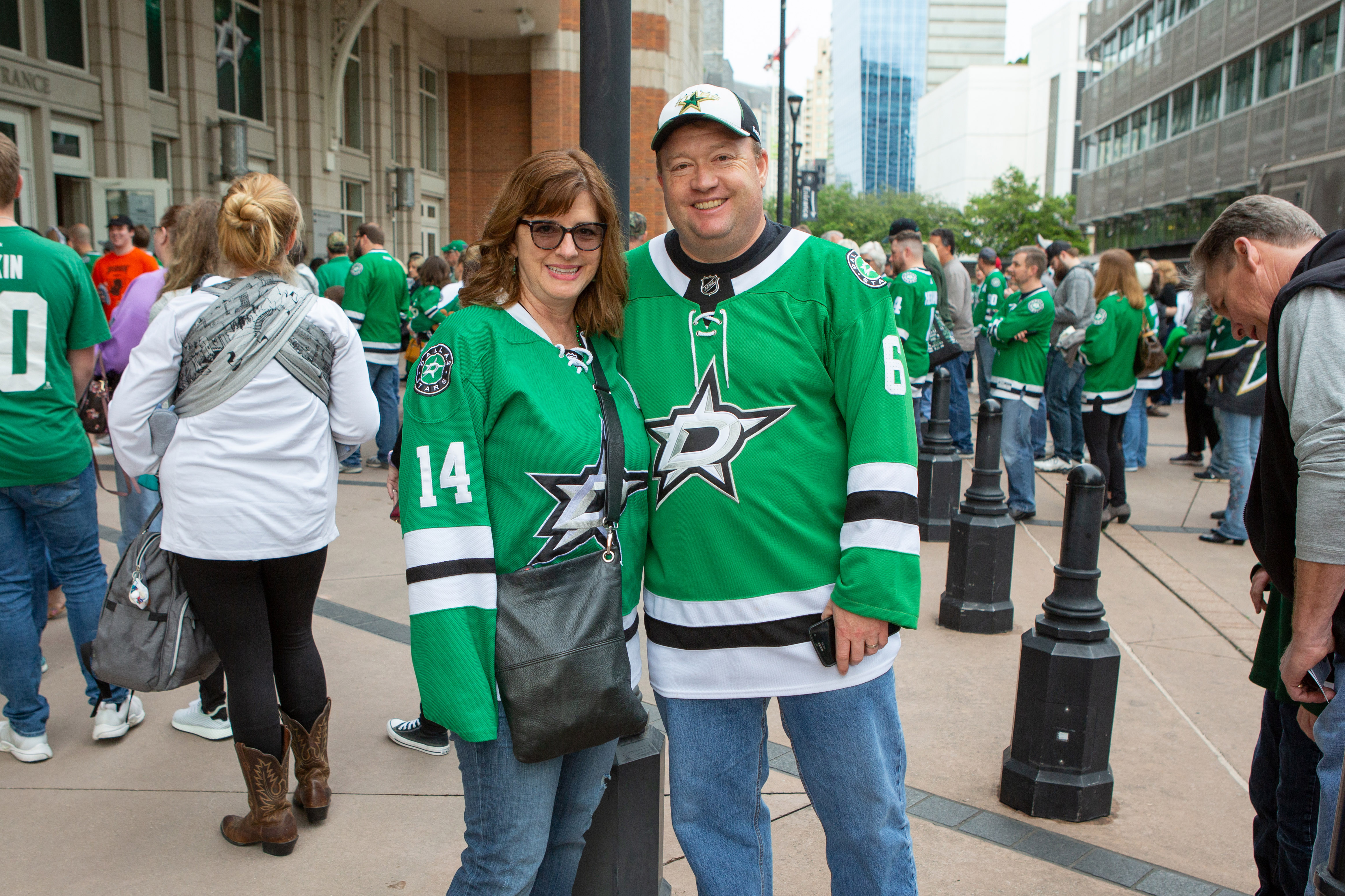 Dallas Starsin faneja. Dallas Starsin faneja.