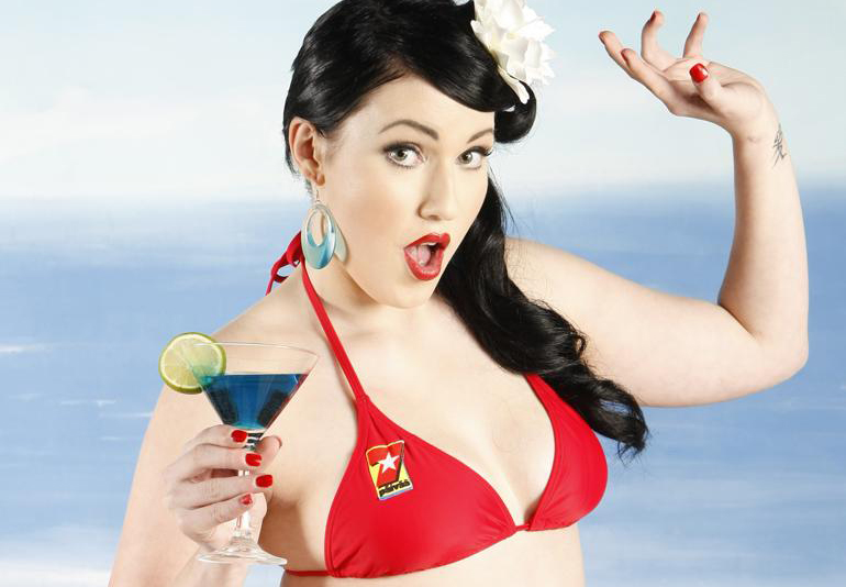 Sara Lahdesta poseerasi Tähtityttönä vuonna 2010. Sara Lahdesta poseerasi Tähtityttönä vuonna 2010.