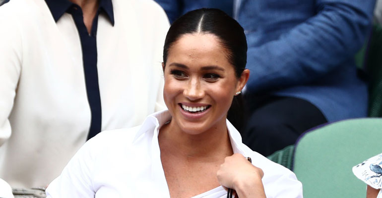Meghan toi Archien pooloharjoituksiin. Meghan toi Archien pooloharjoituksiin.