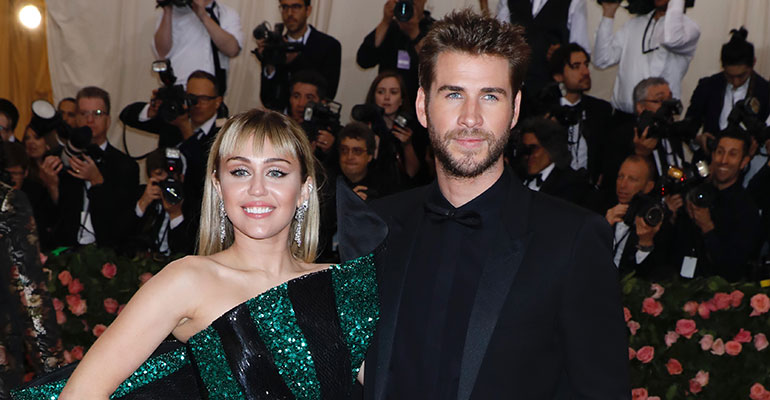 Miley Cyrus ja Liam Hemsworth Miley Cyrus ja Liam Hemsworth