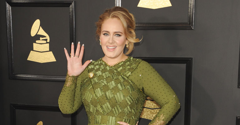 Adele osti sinkkukodin. Adele osti sinkkukodin.