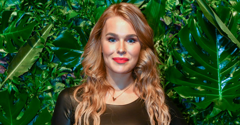 Sara Sieppi hylkäsi missilookin. Sara Sieppi hylkäsi missilookin.