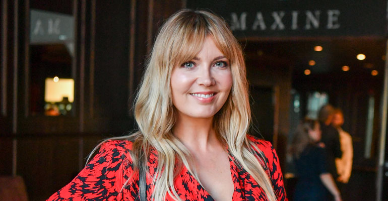 Jenni Alexandrova teki ruokavaliomuutoksen. Jenni Alexandrova teki ruokavaliomuutoksen.