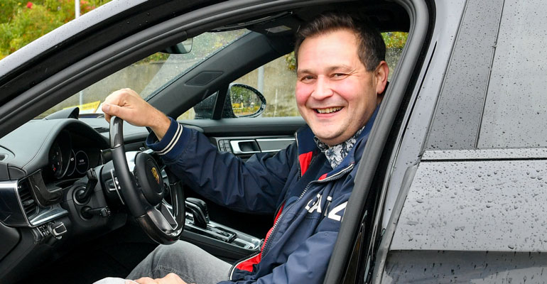 Jethro Rostedt kävi autokaupoilla. Jethro Rostedt kävi autokaupoilla.