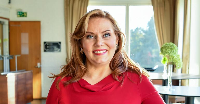 Nina Mikkonen teki elämäntaparemontin. Nina Mikkonen teki elämäntaparemontin.