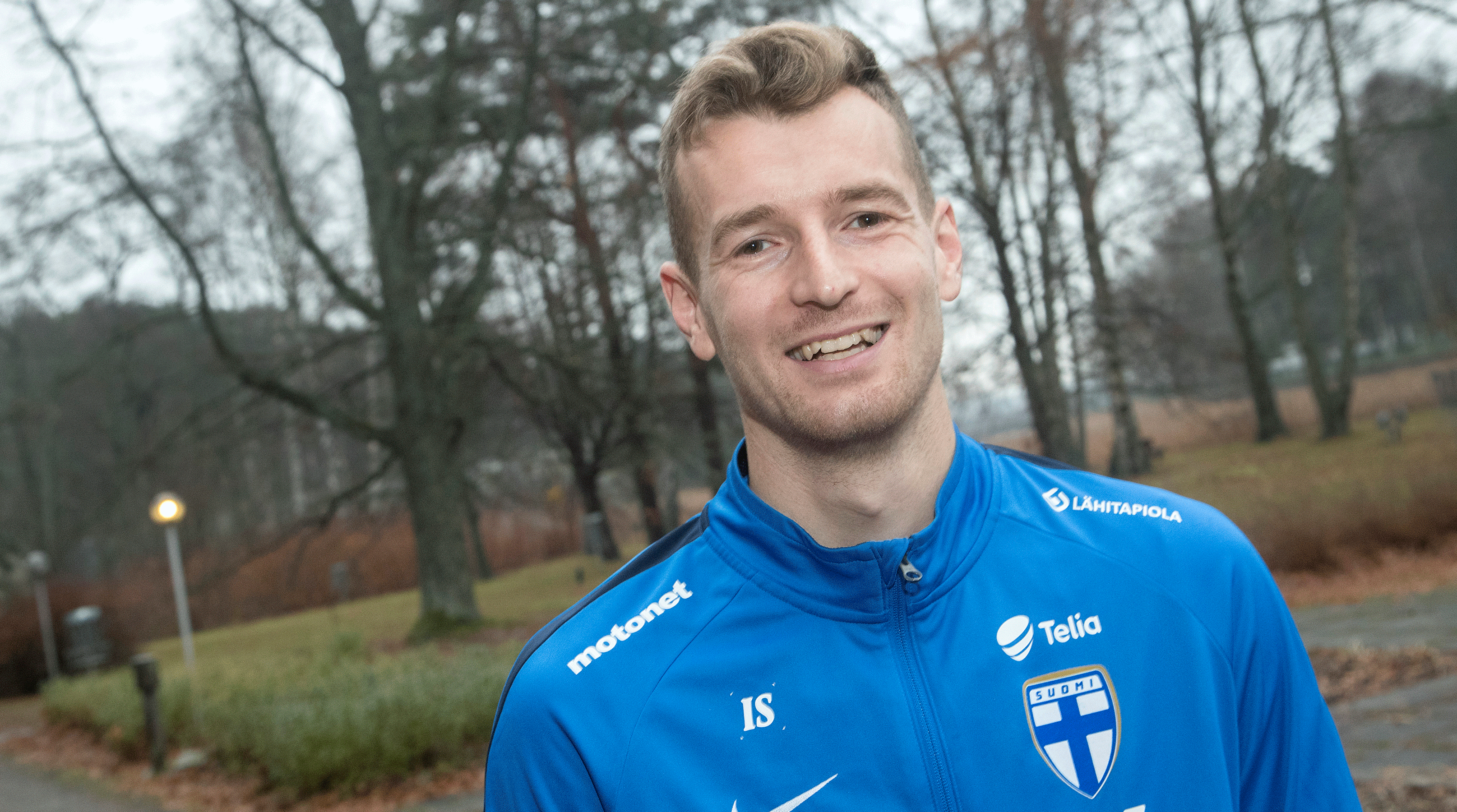 Lukas Hradecky. Lukas Hradecky.