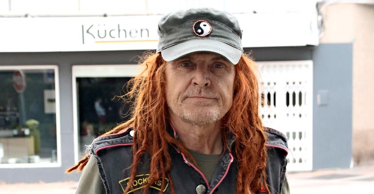 Pelle Miljoona kävi kaupassa. Pelle Miljoona kävi kaupassa.