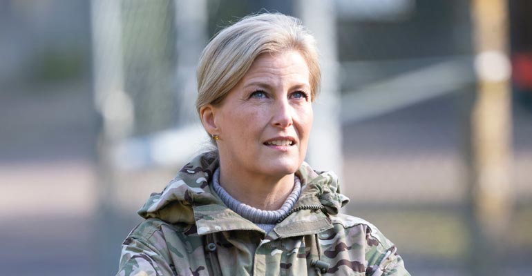 Sophie repäisi. Sophie repäisi.