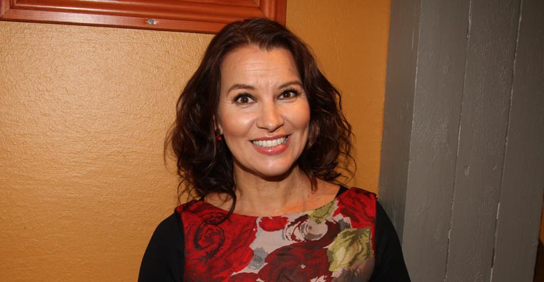 Arja Korisevasta tuli tangokuningatar 30 vuotta sitten. Arja Korisevasta tuli tangokuningatar 30 vuotta sitten.