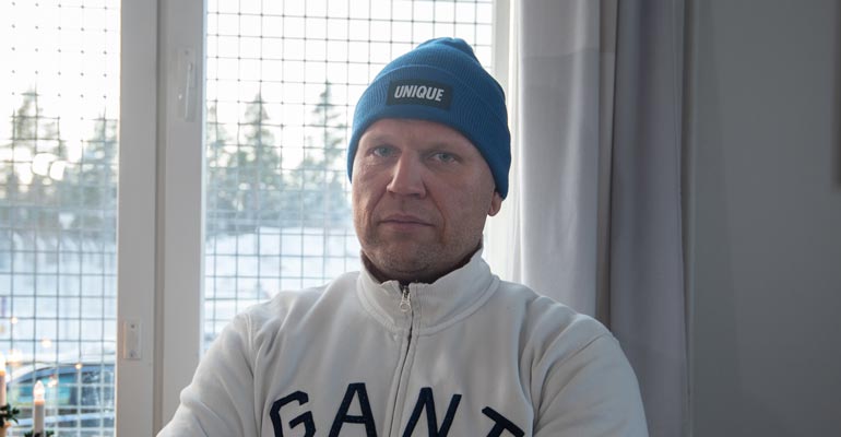 Tommy on ollut vankilassa lähes puolet elämästään. Tommy on ollut vankilassa lähes puolet elämästään.