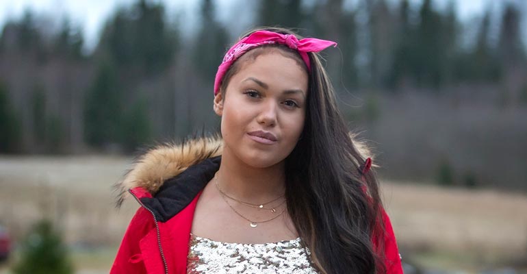 Janita Lukkarinen sairastui jälleen. Janita Lukkarinen sairastui jälleen.