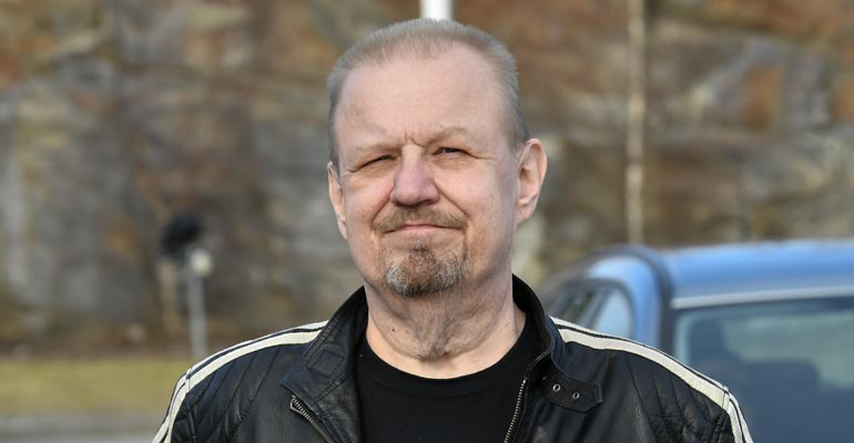 Jope Ruonansuu joutui sairaalaan. Jope Ruonansuu joutui sairaalaan.