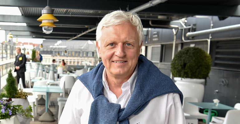 Peter Fryckman tekee töitä eläkkeelläkin. Peter Fryckman tekee töitä eläkkeelläkin.