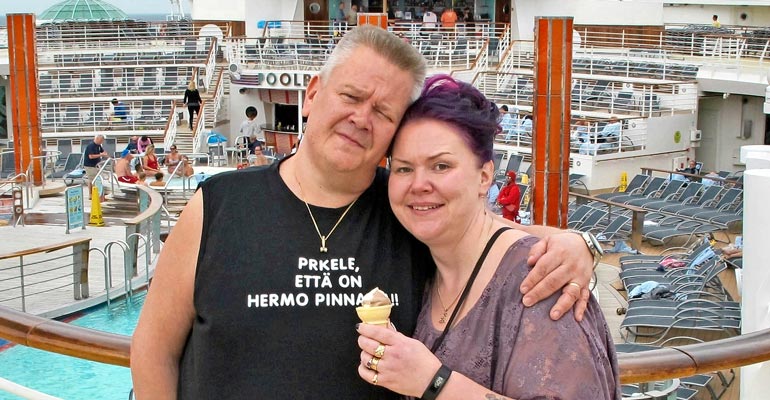Korona peruu Palsanmäkin huutokaupat. Korona peruu Palsanmäkin huutokaupat.